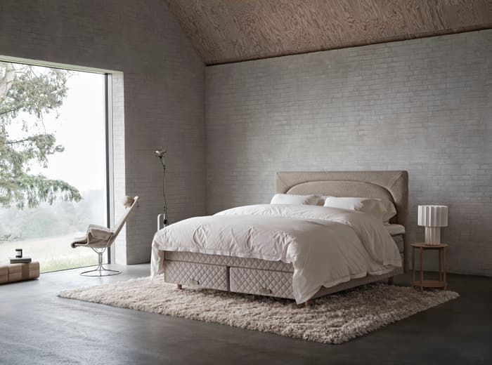 bed-continental-dux-80-sustainable-comfort-pie-comfort-eden-headboard-1-v2.tif