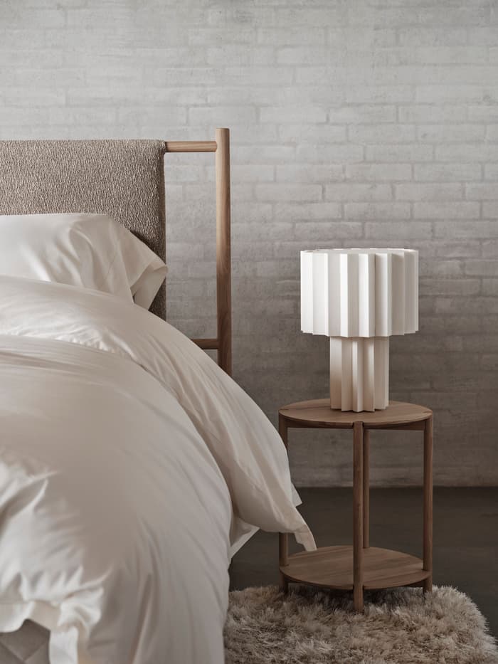 bed-continental-dux-80-sustainable-comfort-pie-comfort-anna-headboard-2-v2.tif
