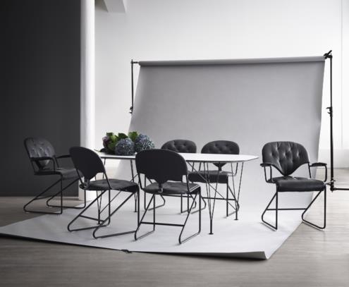 Inter spisebord black white